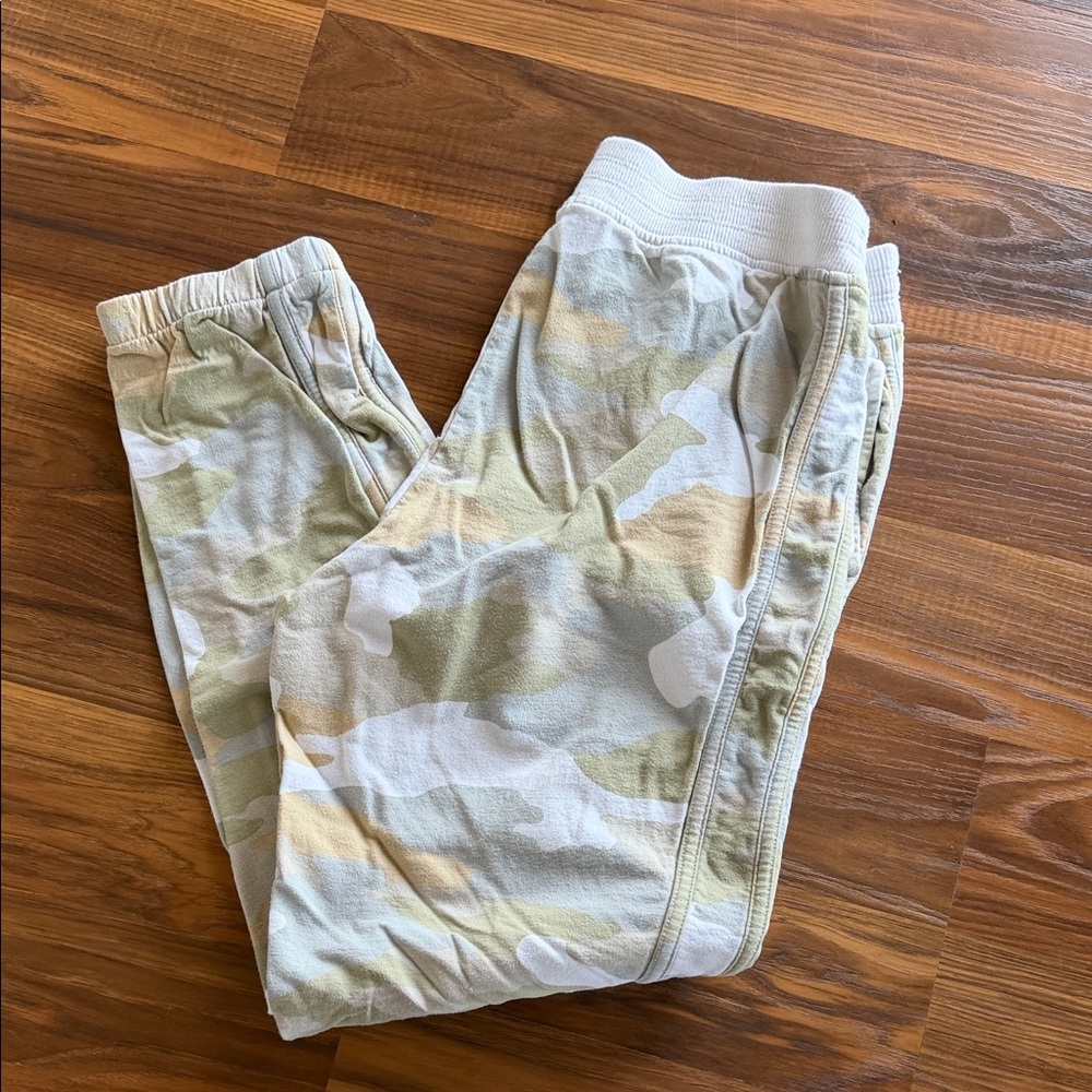 Camo sweats